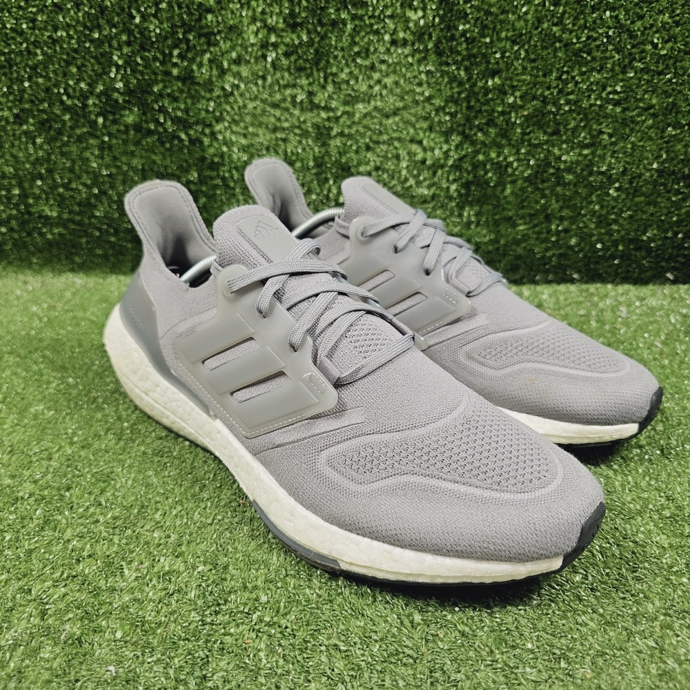 Adidas Ultraboost 22 Gray White Athletic Running Sneakers Mens Size 11